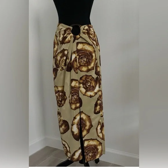 House of Harlow 1960 Knit Topand skirt with Yellow and Brown Accents